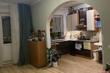 3-к квартира, 53 м², 2/4 эт.