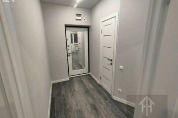 1-к квартира, 38 м², 4/10 эт.