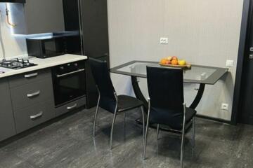 2-к квартира, 38,5 м², 1/3 эт.