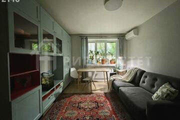 2-к квартира, 55,6 м², 1/4 эт.