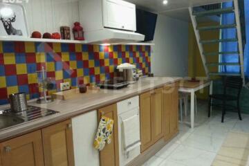 2-к квартира, 40 м², 1/5 эт.