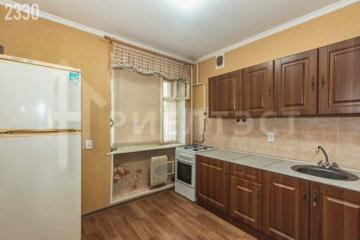 1-к квартира, 42,7 м², 2/5 эт.