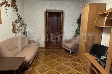 2-к квартира, 43 м², 9/9 эт.