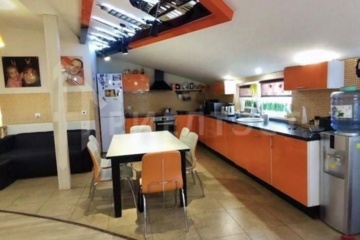 Дом, 580 м², 2 эт.