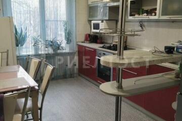 3-к квартира, 65 м², 4/9 эт.