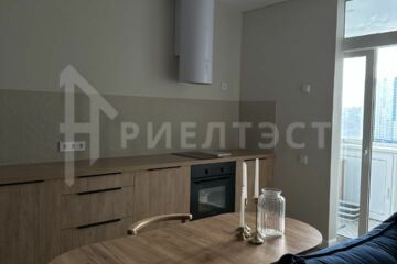 1-к квартира, 40 м², 13/32 эт.