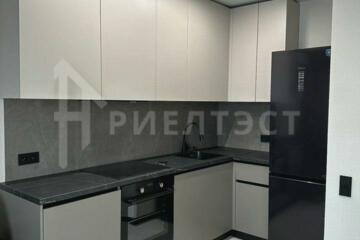 1-к квартира, 44 м², 18/25 эт.