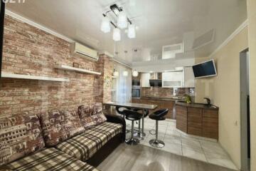 2-к квартира, 54 м², 3/15 эт.