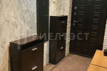 2-к квартира, 75 м², 8/10 эт.