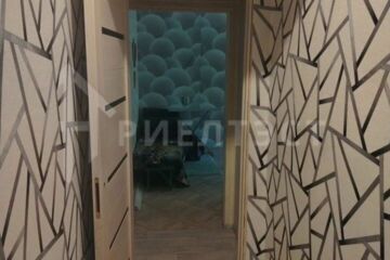 2-к квартира, 42 м², 2/4 эт.