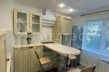 2-к квартира, 53 м², 3/9 эт.