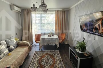 2-к квартира, 54 м², 4/10 эт.