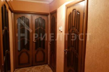 2-к квартира, 50 м², 1/9 эт.