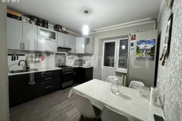2-к квартира, 60 м², 6/10 эт.